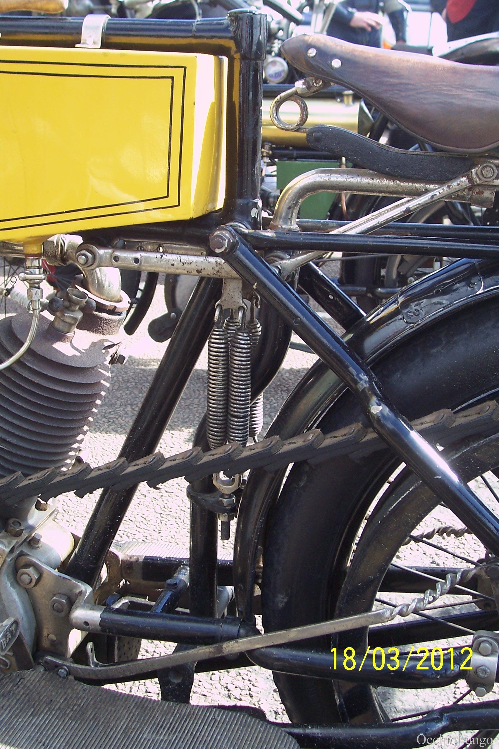 The First | Occhio Lungo