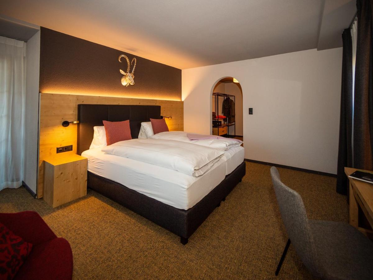 Deluxe Double Room,1227124217:JPEG