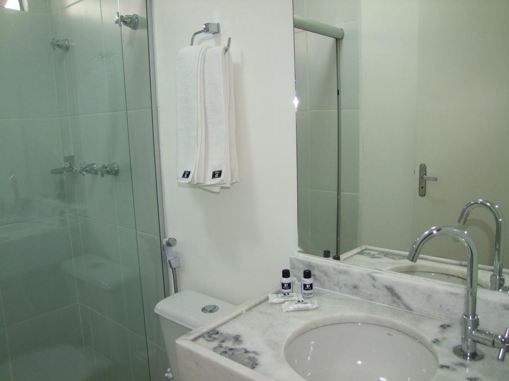 Double Room,818115965:JPEG