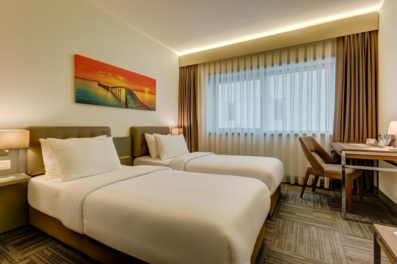 Budget Double Room,705056482:JPEG