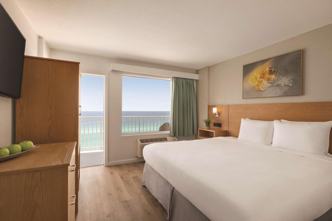 Penthouse King Suite with Whirlpool and Kitchen - Non-Smoking,1138846312:JPEG