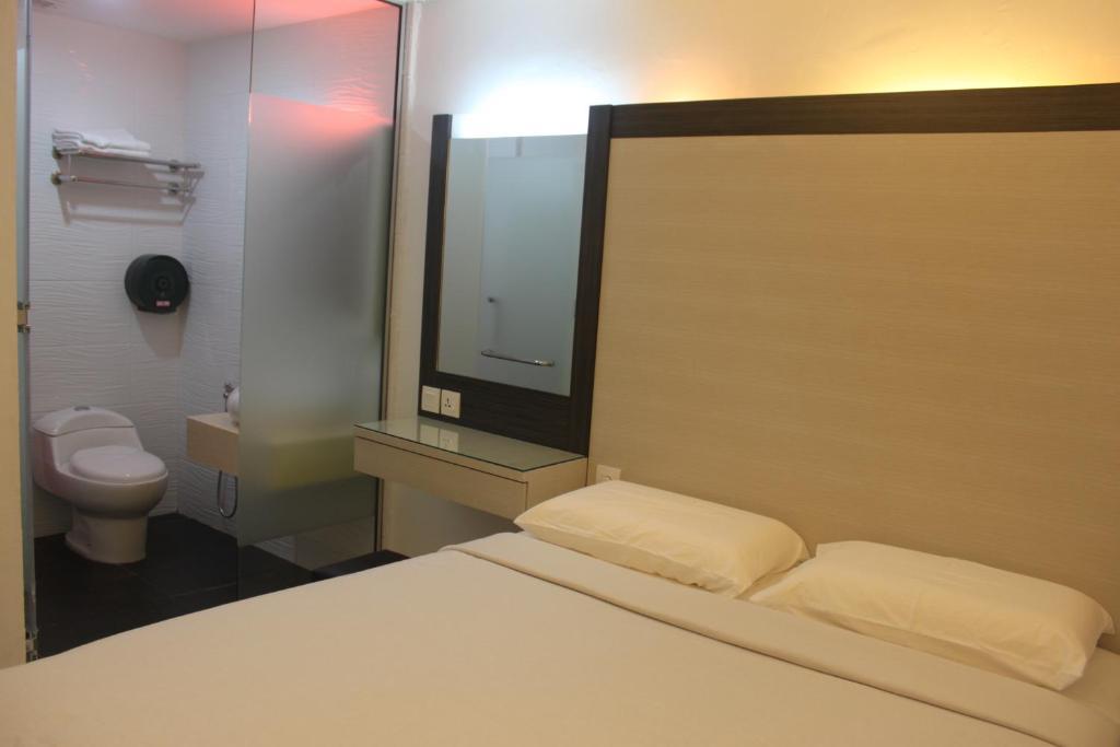 Deluxe Double Room,16311995:JPEG