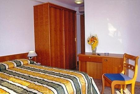 Double Room,136424598:JPEG