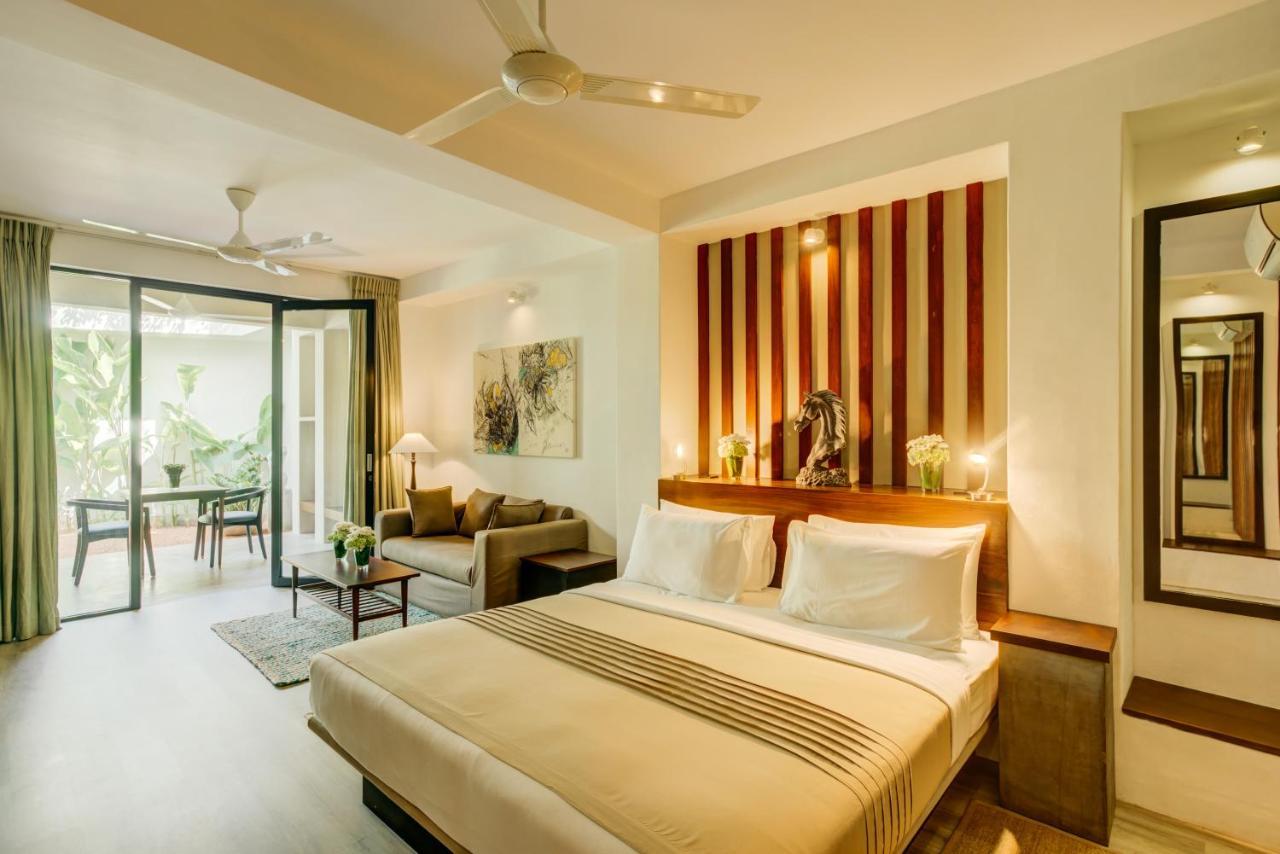 Deluxe King Room with Private Courtyard & Sitting Area - Early Check-in & Late Check-out (on availability),1158574560:JPEG