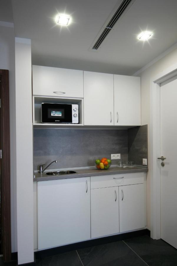 One-Bedroom Apartment,1162665363:JPEG