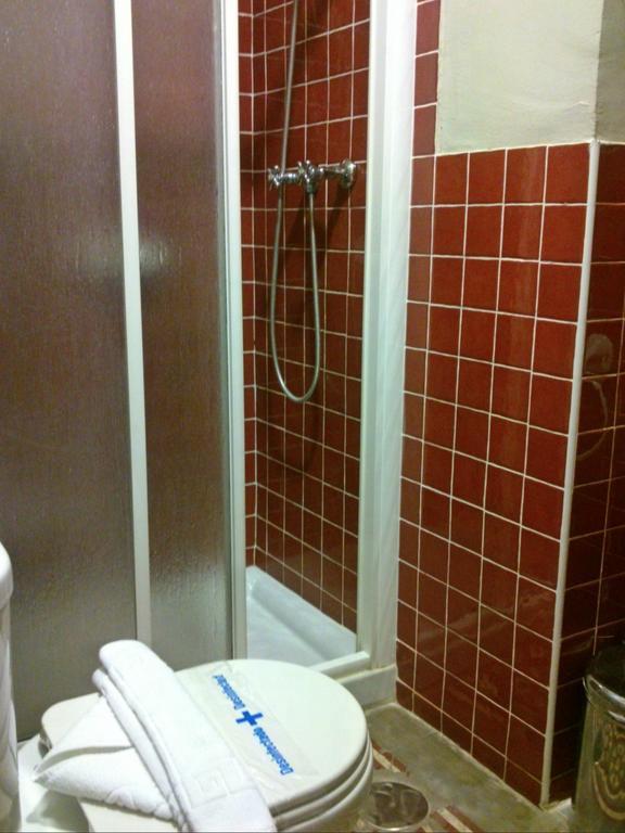 Single Room,1226843798:JPEG