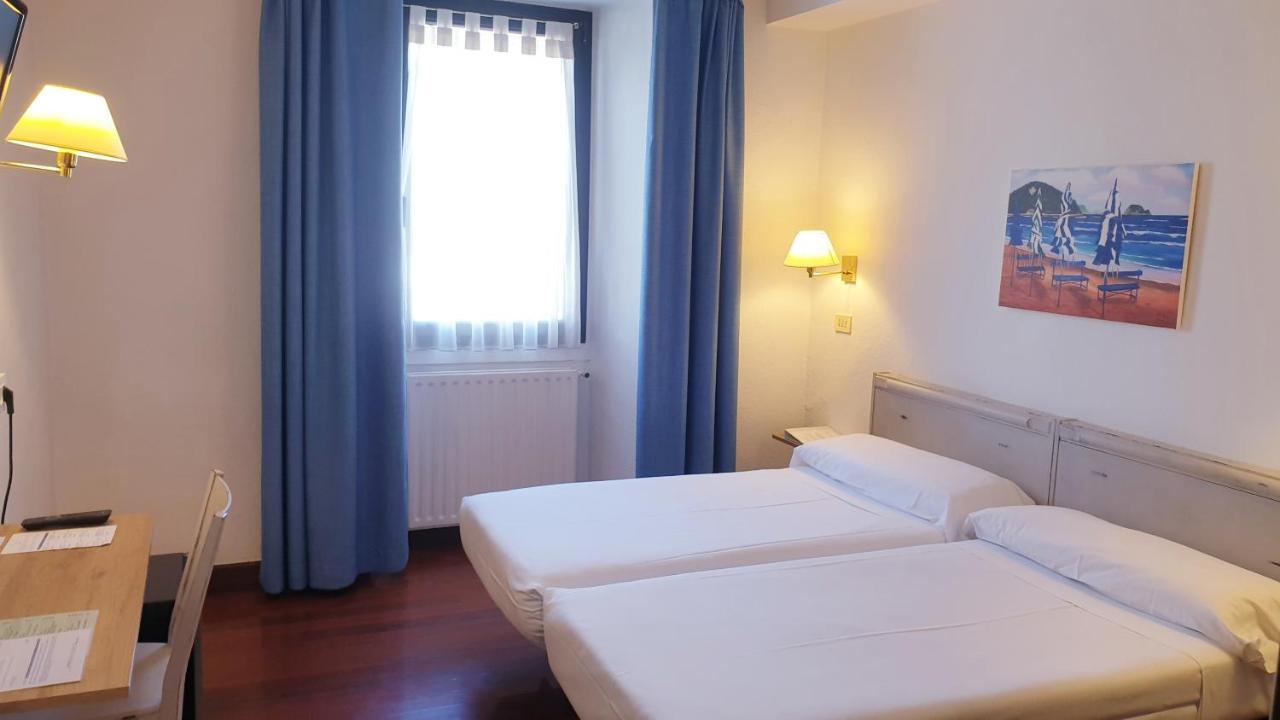 Double or Twin Room,1272914884:JPEG