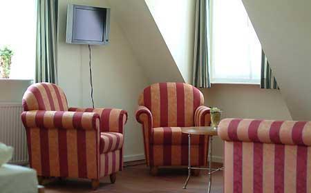 Family Room,239896909:JPEG