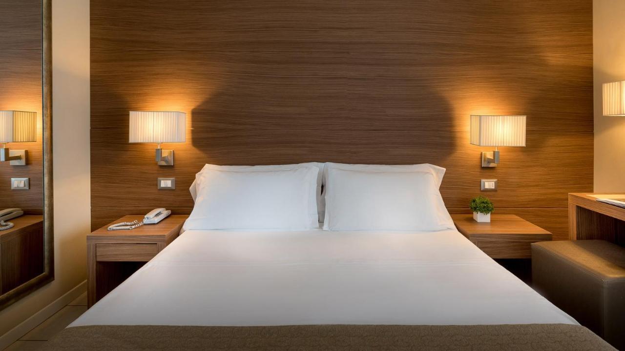 Standard Double Room,1742623845:JPEG