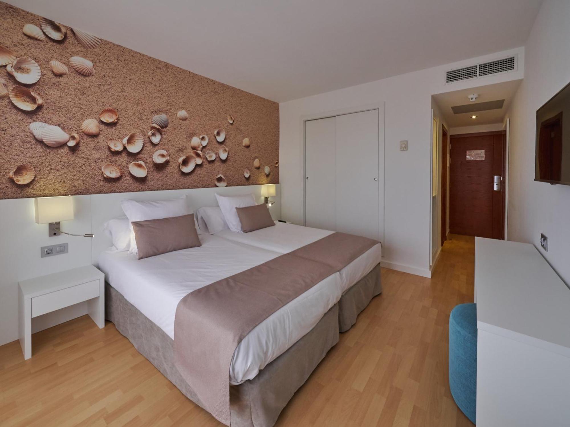 Double Room with Balcony,1676730589:JPEG