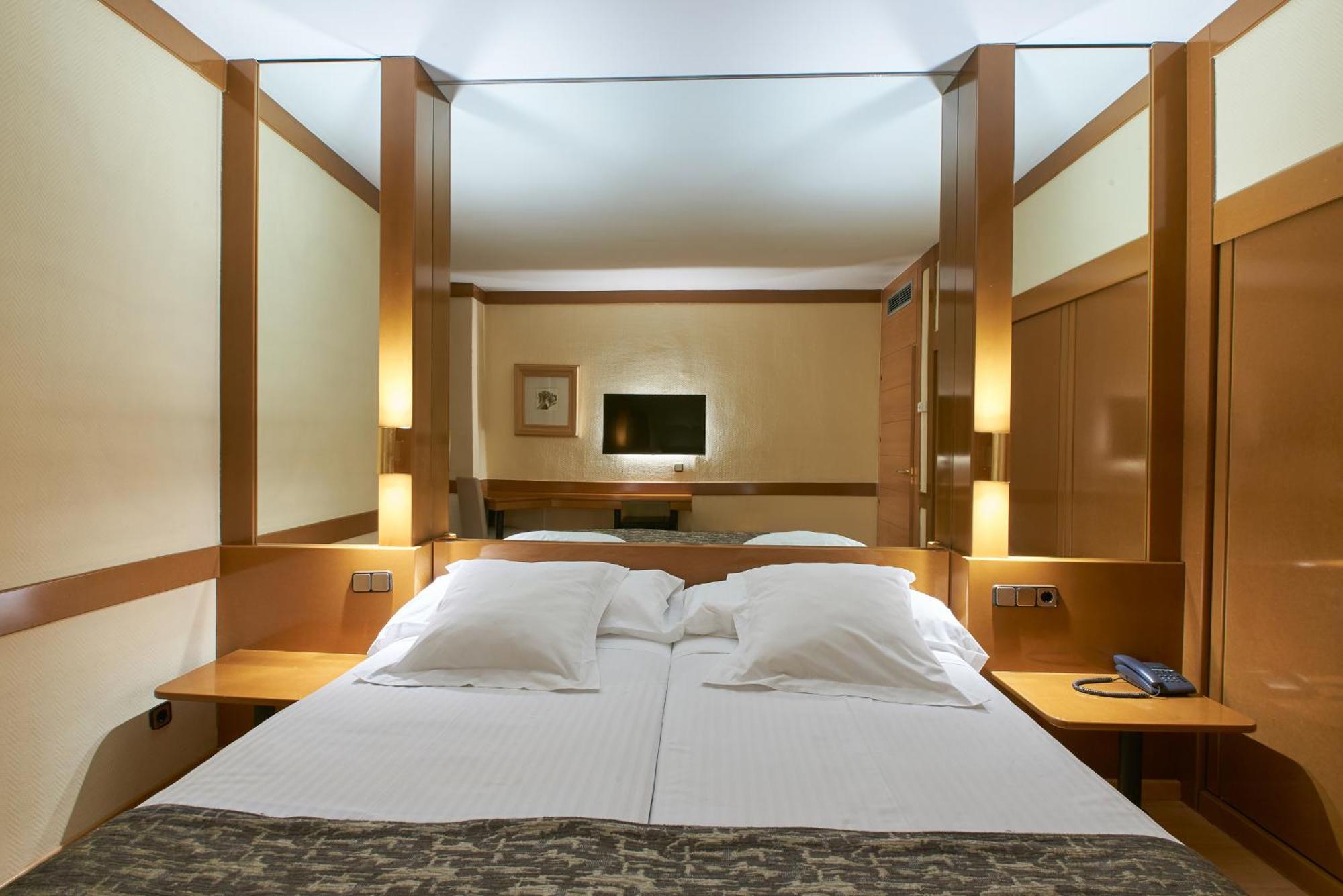 Twin Room,1207817692:JPEG