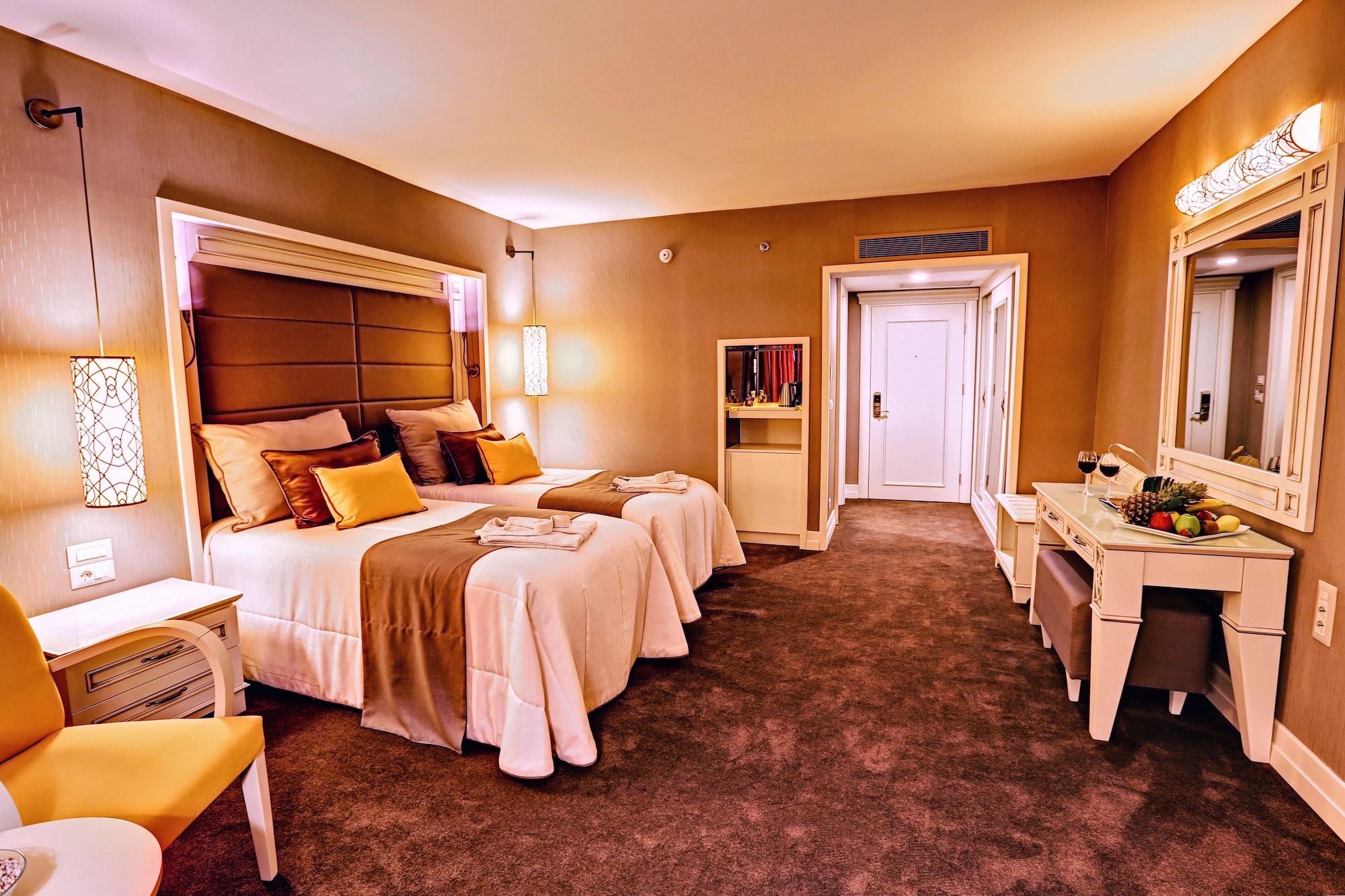 Standard Double or Twin Room Garden View