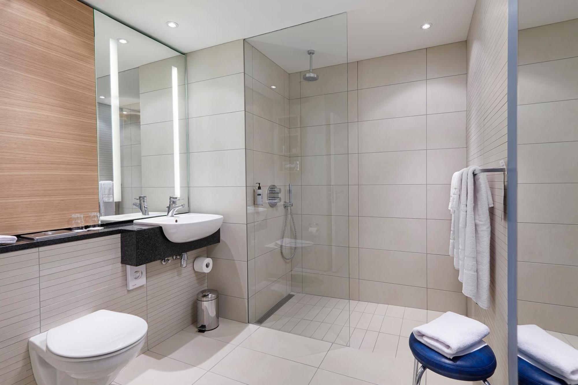 King Suite,1212140551:JPEG