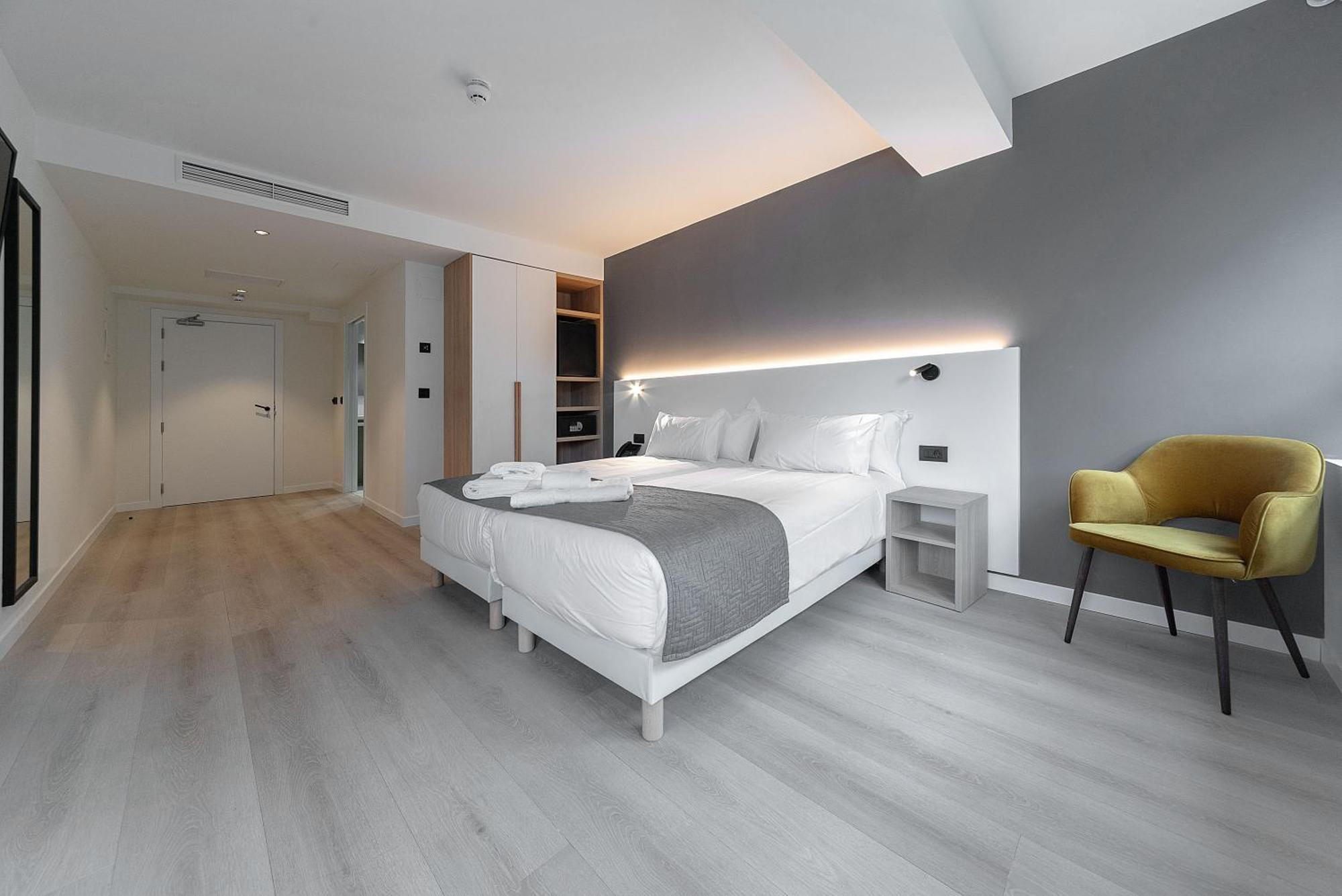 Twin Room,1214667685:JPEG