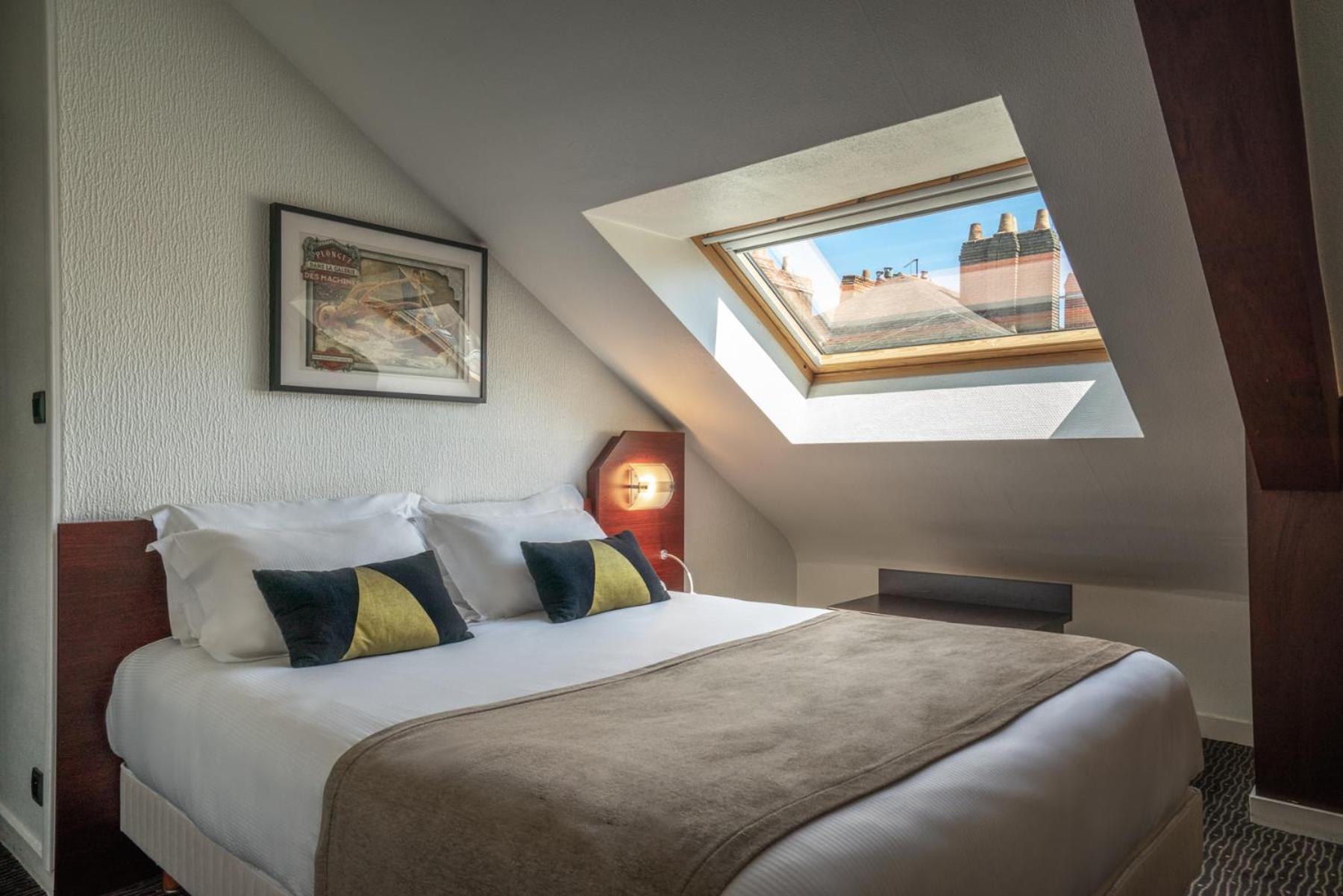 Attic Double Room,762699052:JPEG