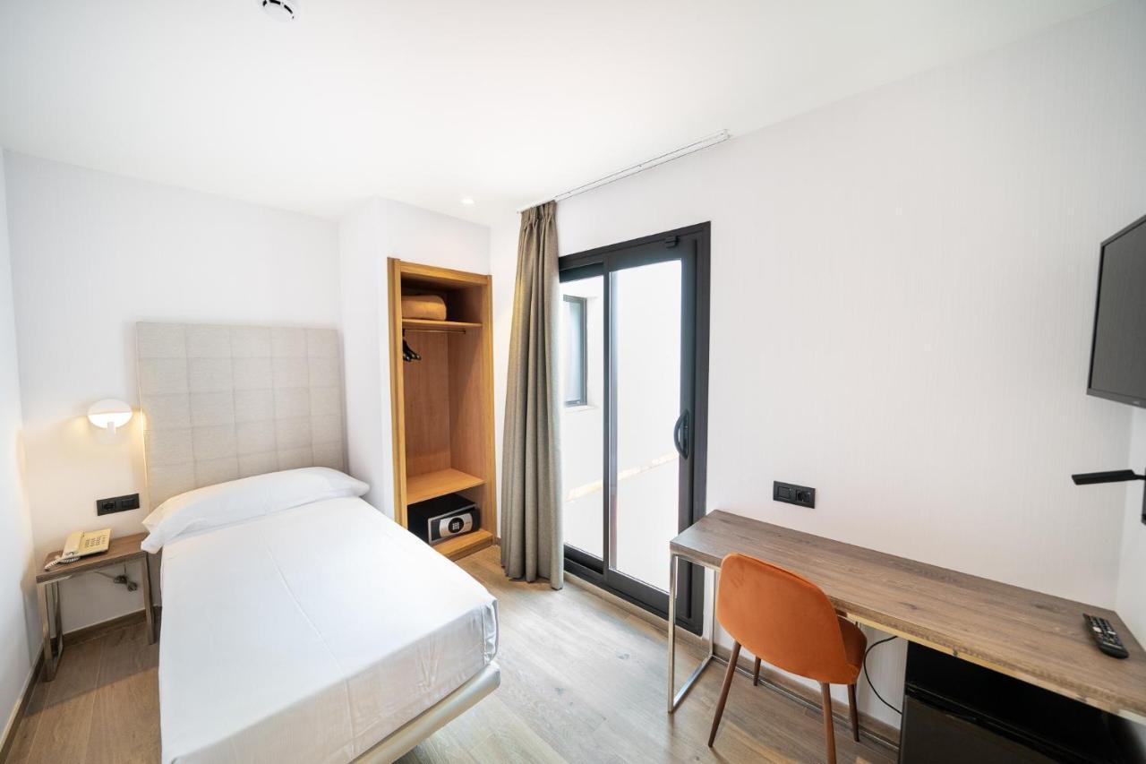 Single Room Terrace