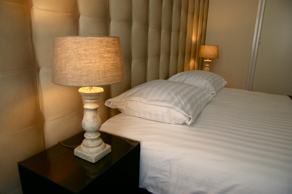 Deluxe Double Room,215299844:JPEG