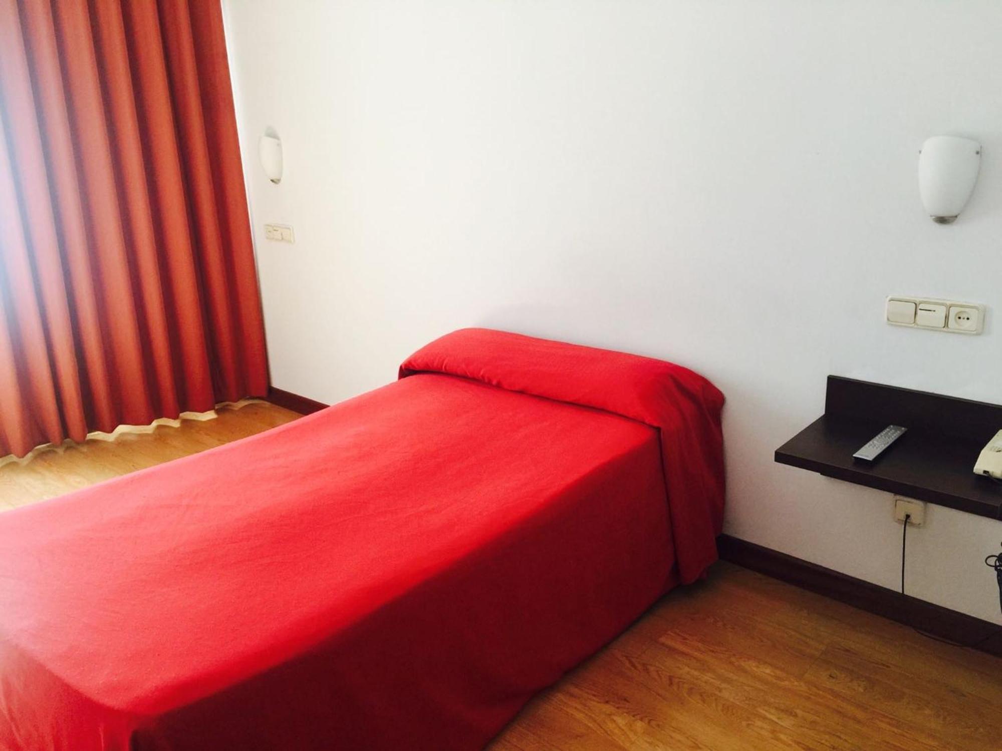 Single Room,1588083392:JPEG