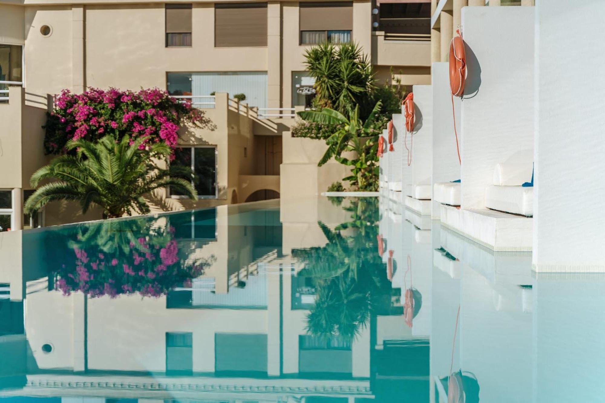 Suite Shared Pool & Garden View,1498593841:JPEG