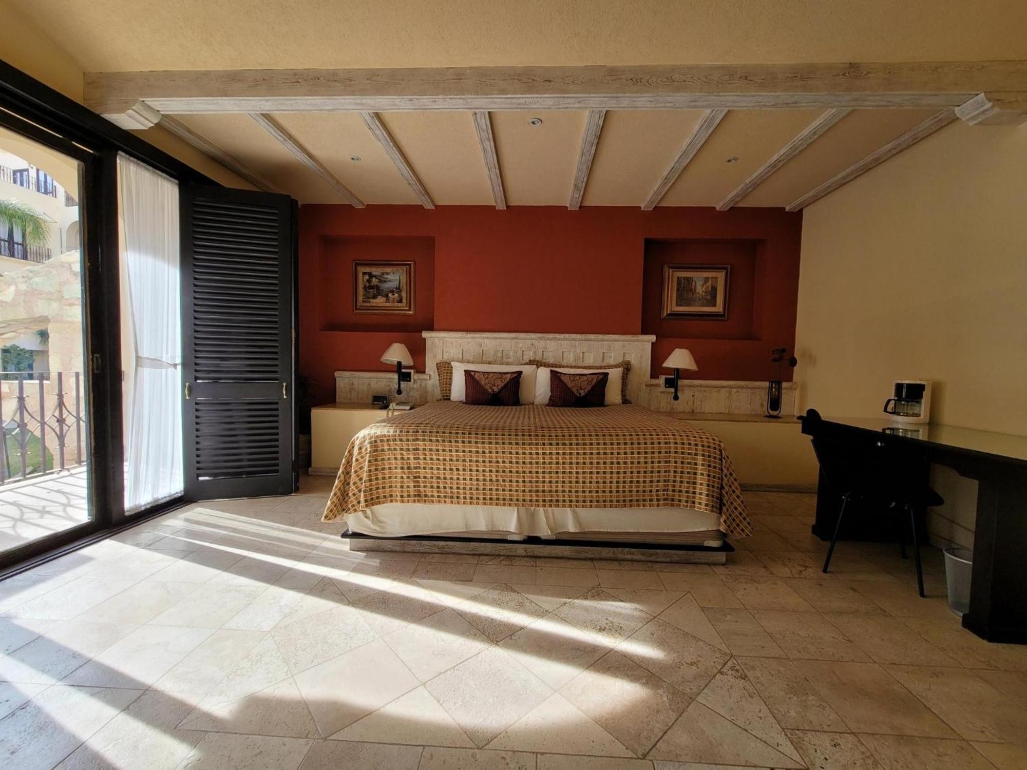 Standard King Room,1589189337:JPEG