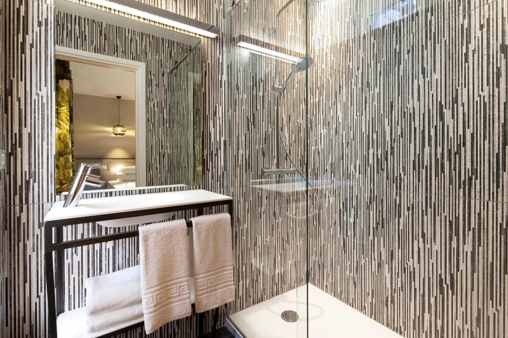 Superior double room with Spa access and massages (2 adults),1597567031:JPEG