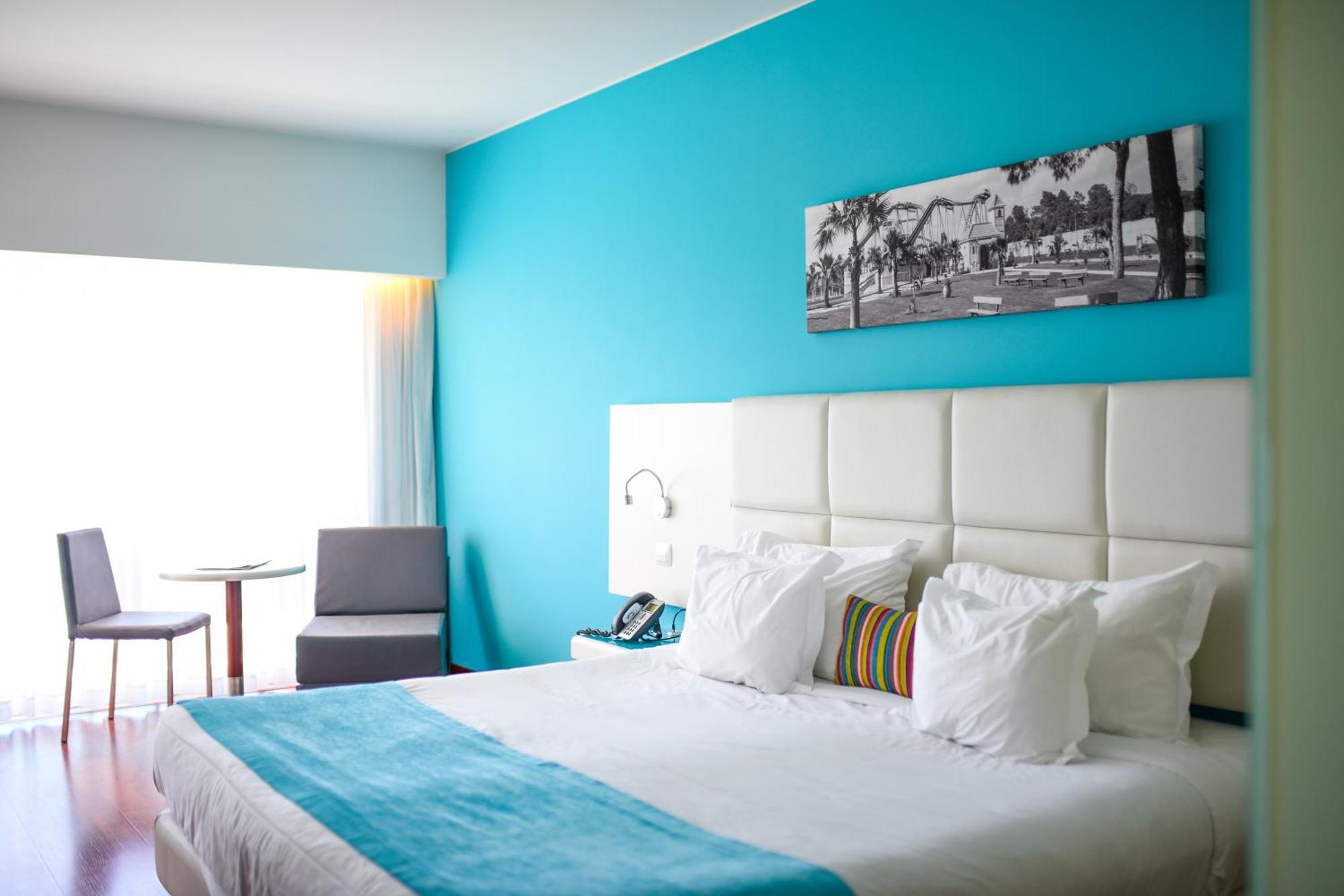 Twin Room (1 Adult + 2 Children),1549431796:JPEG