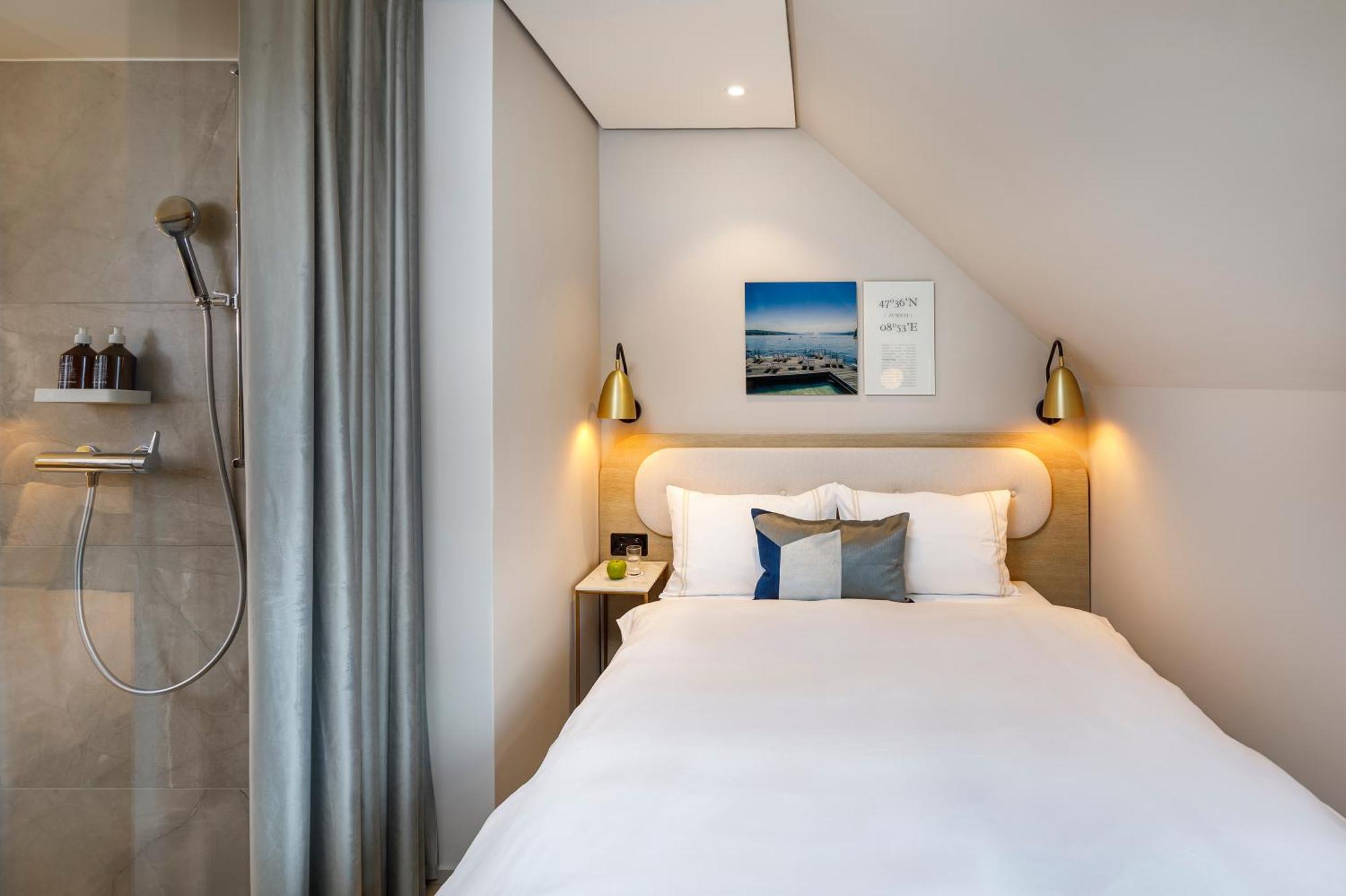 Small Single Room,1011914260:JPEG