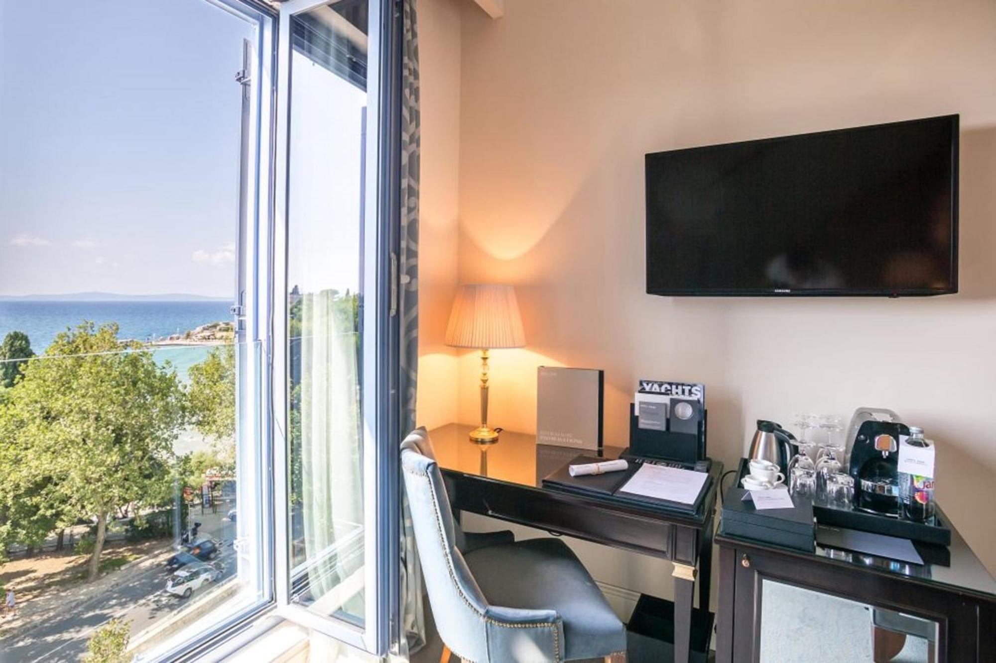 Deluxe Double Room with Sea View,1277035435:JPEG