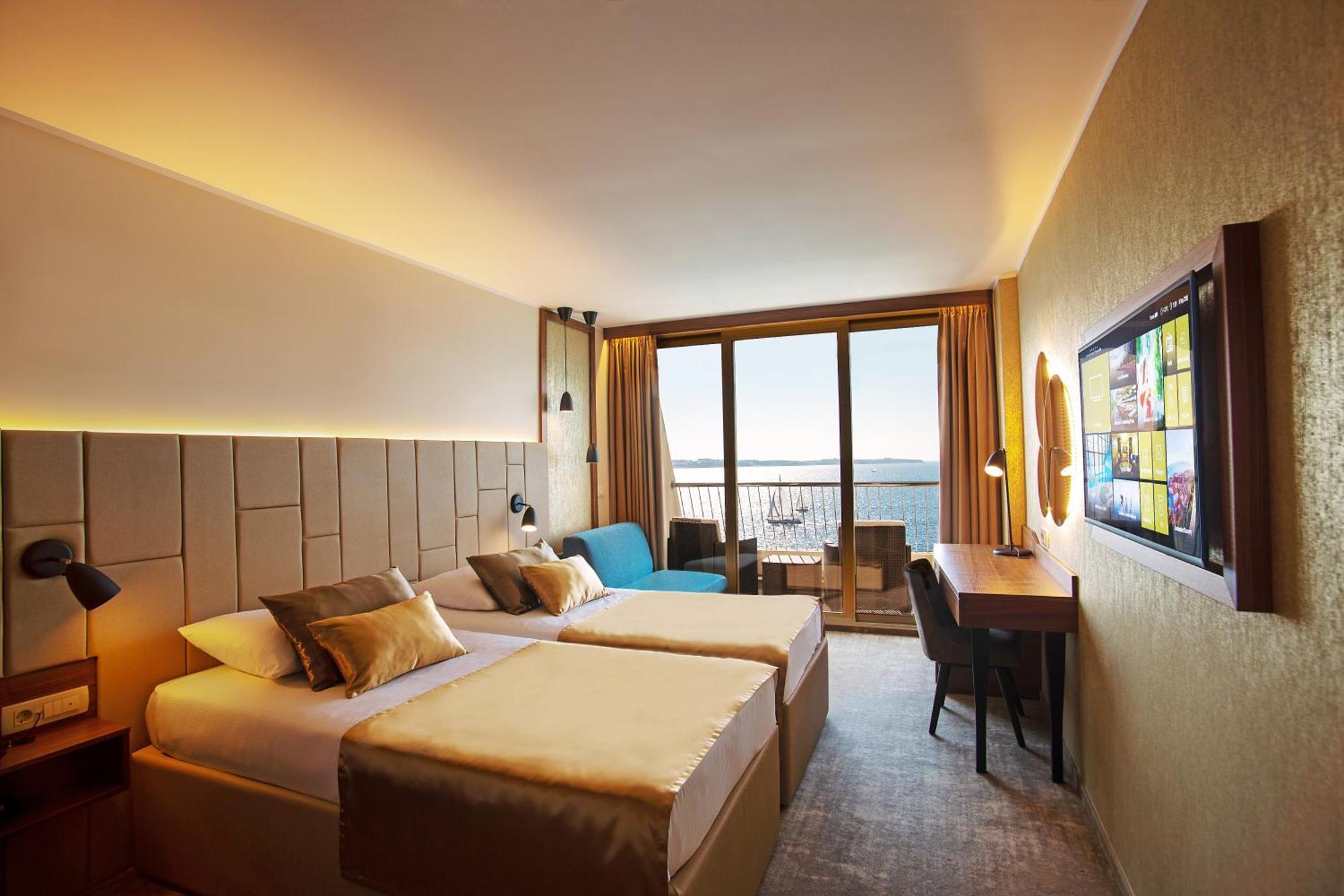Deluxe Double or Twin Room Extra Bed Balcony Sea View,1277734915:JPEG
