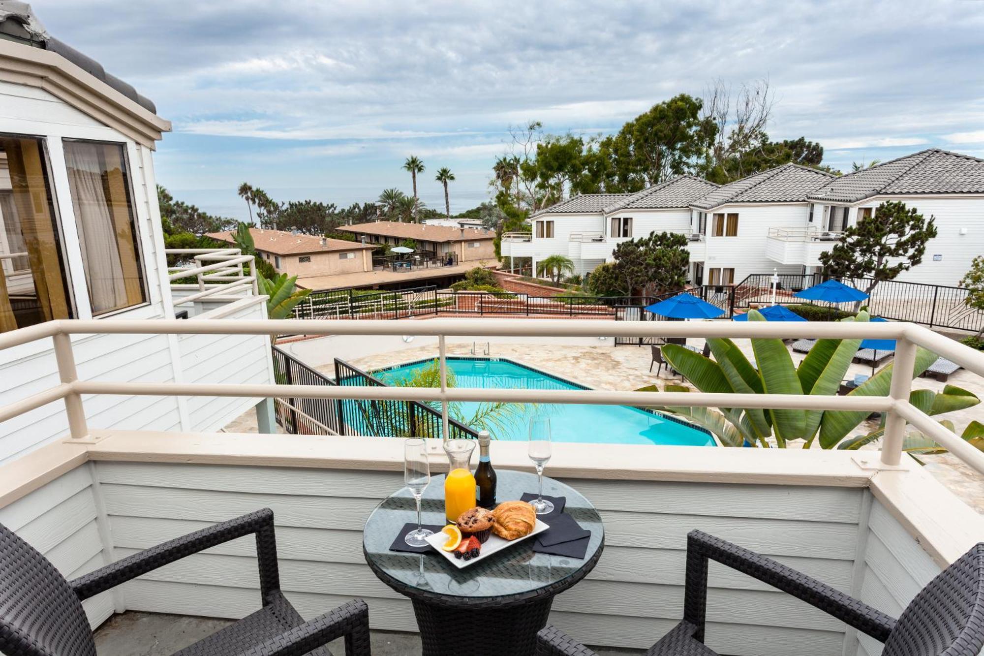 Standard King Room Ocean View