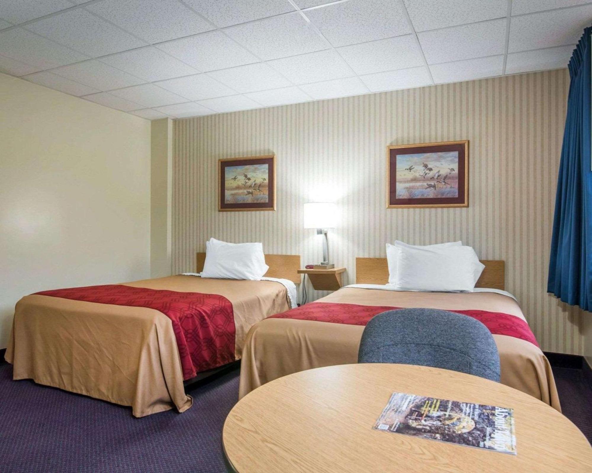 Queen Room Two Queen Beds Non-Smoking