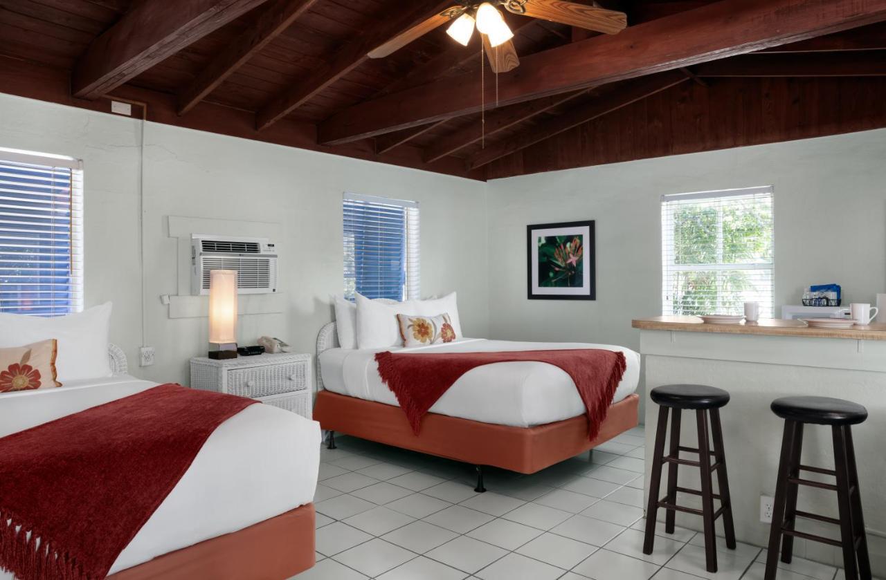 Queen Room Two Queen Beds