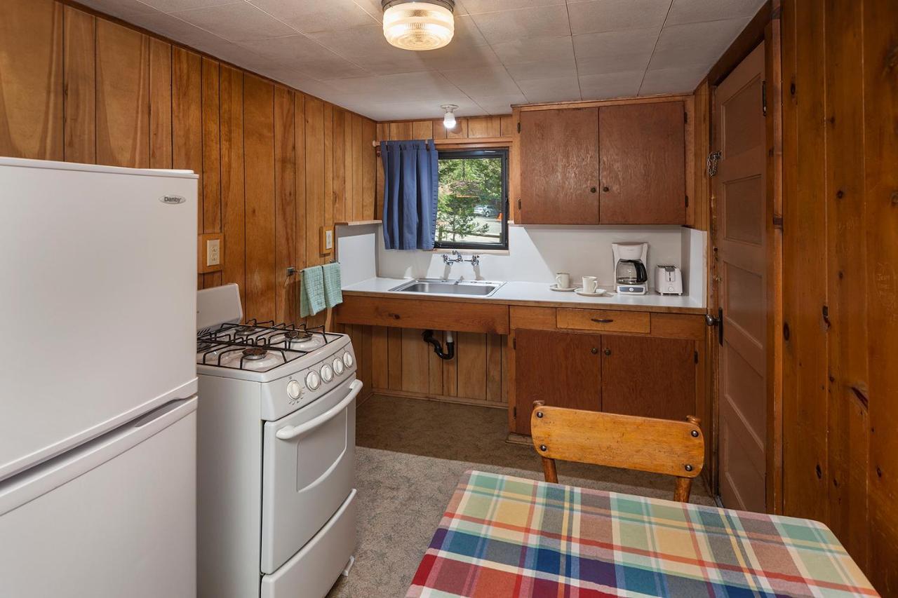 Quadruple Room with Mountain View