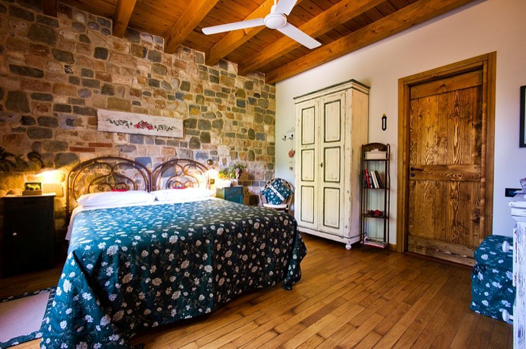 Double Room,379842337:JPEG
