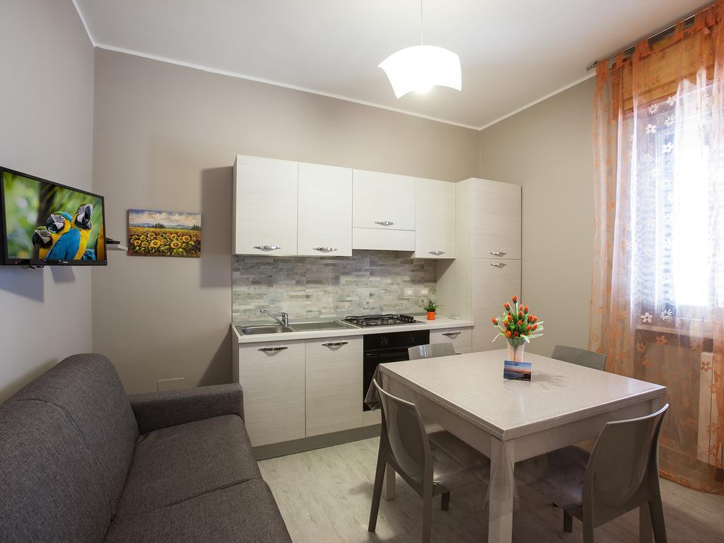 One-Bedroom Apartment,132783120:JPEG