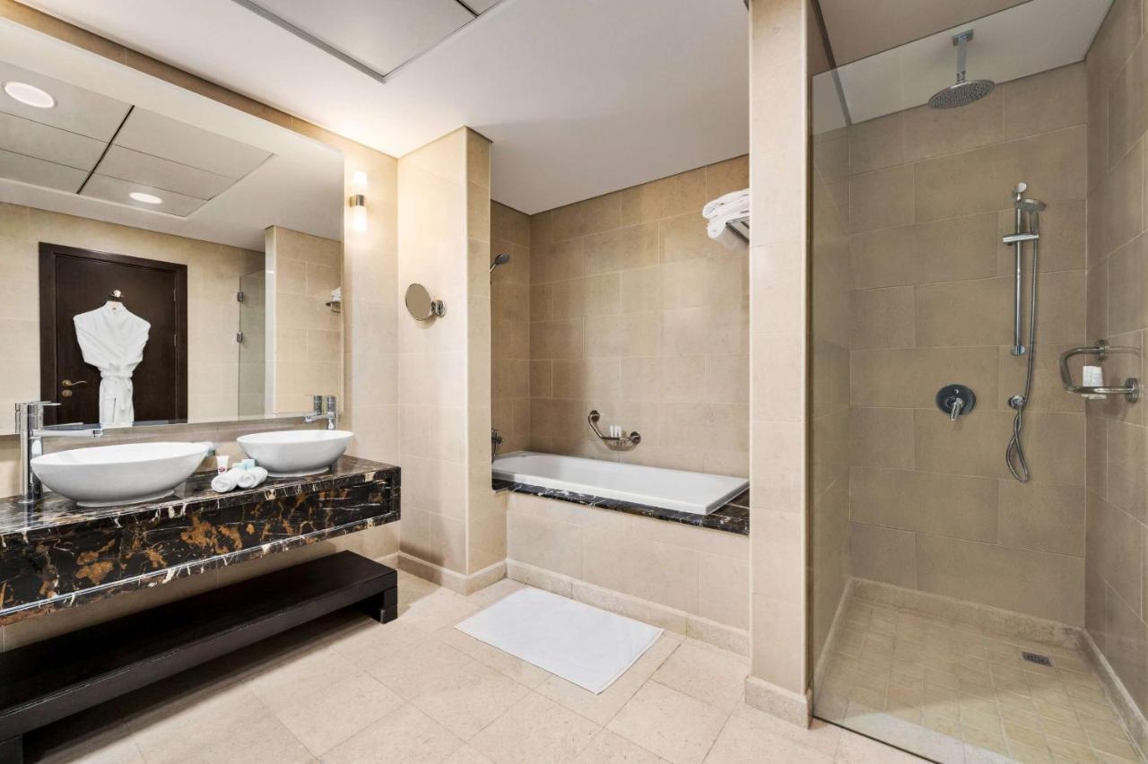 Two-Bedroom Family Apartment Sea View Private Beach Access,1615449246:JPEG