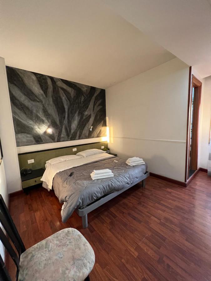 Standard Double Room,1333365419:JPEG