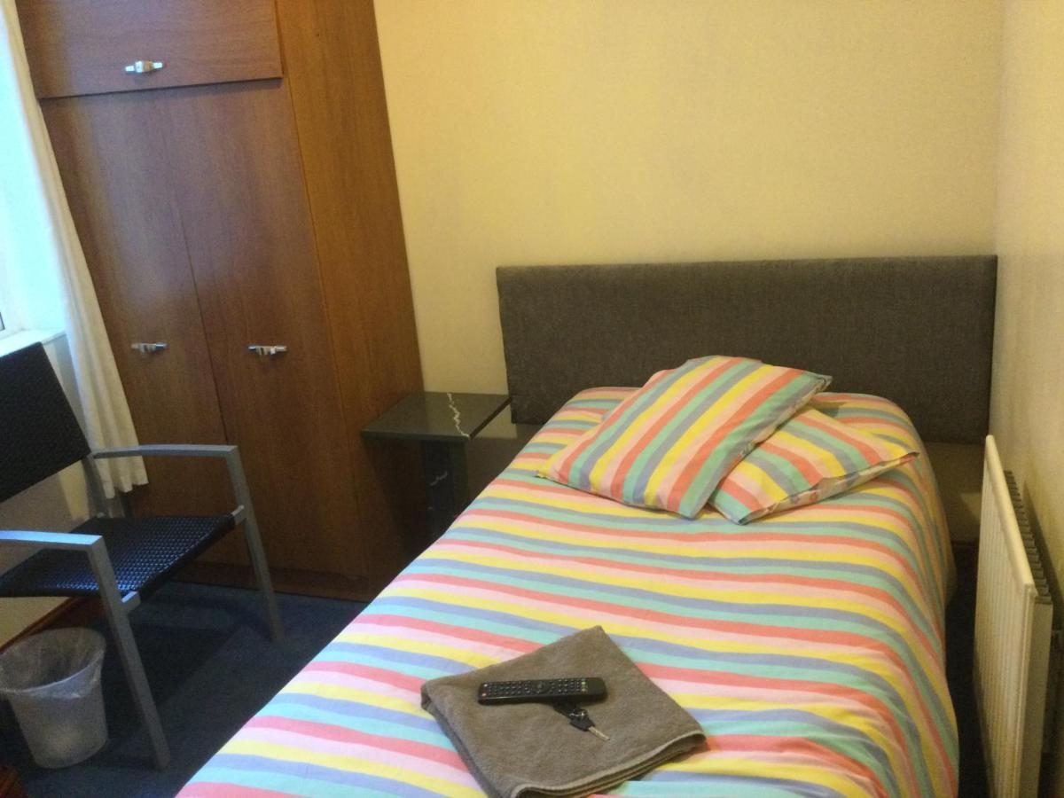 Single Room,1033287449:JPEG