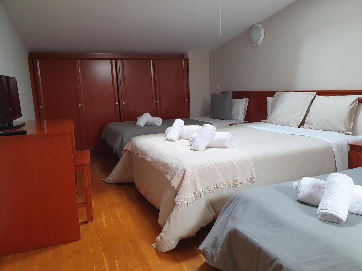 Family Room,1347198164:JPEG