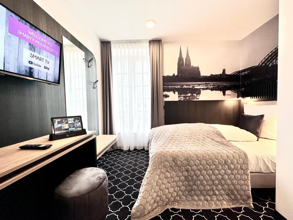 Single Room River View,1353688375:JPEG