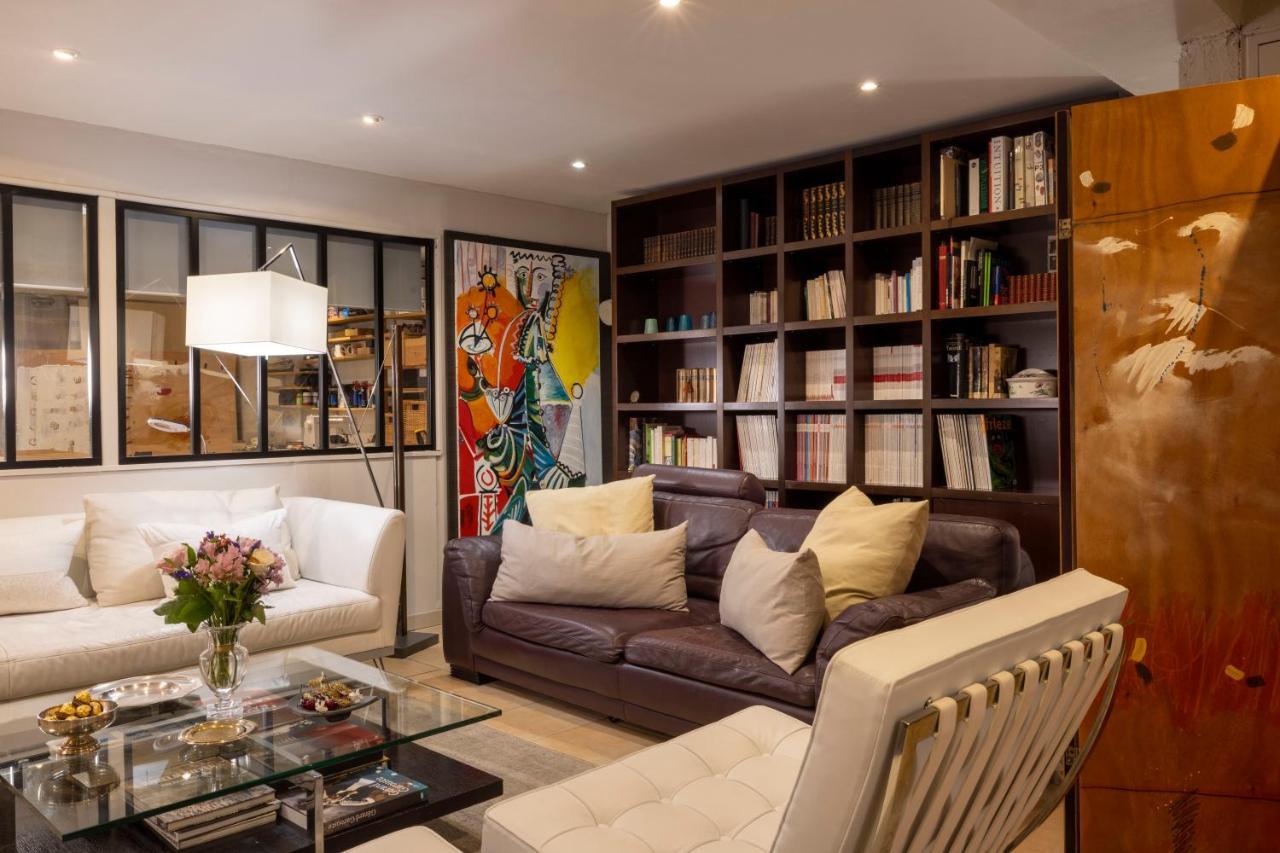 Seven-Bedroom House,1372723760:JPEG