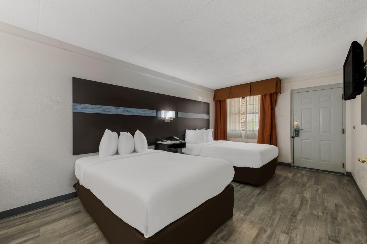 Double Room Two Double Beds Accessible or Non-Smoking