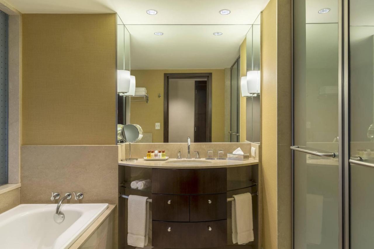 TWO BEDS SUITE, 1 Bedroom Suite,1566930788:JPEG