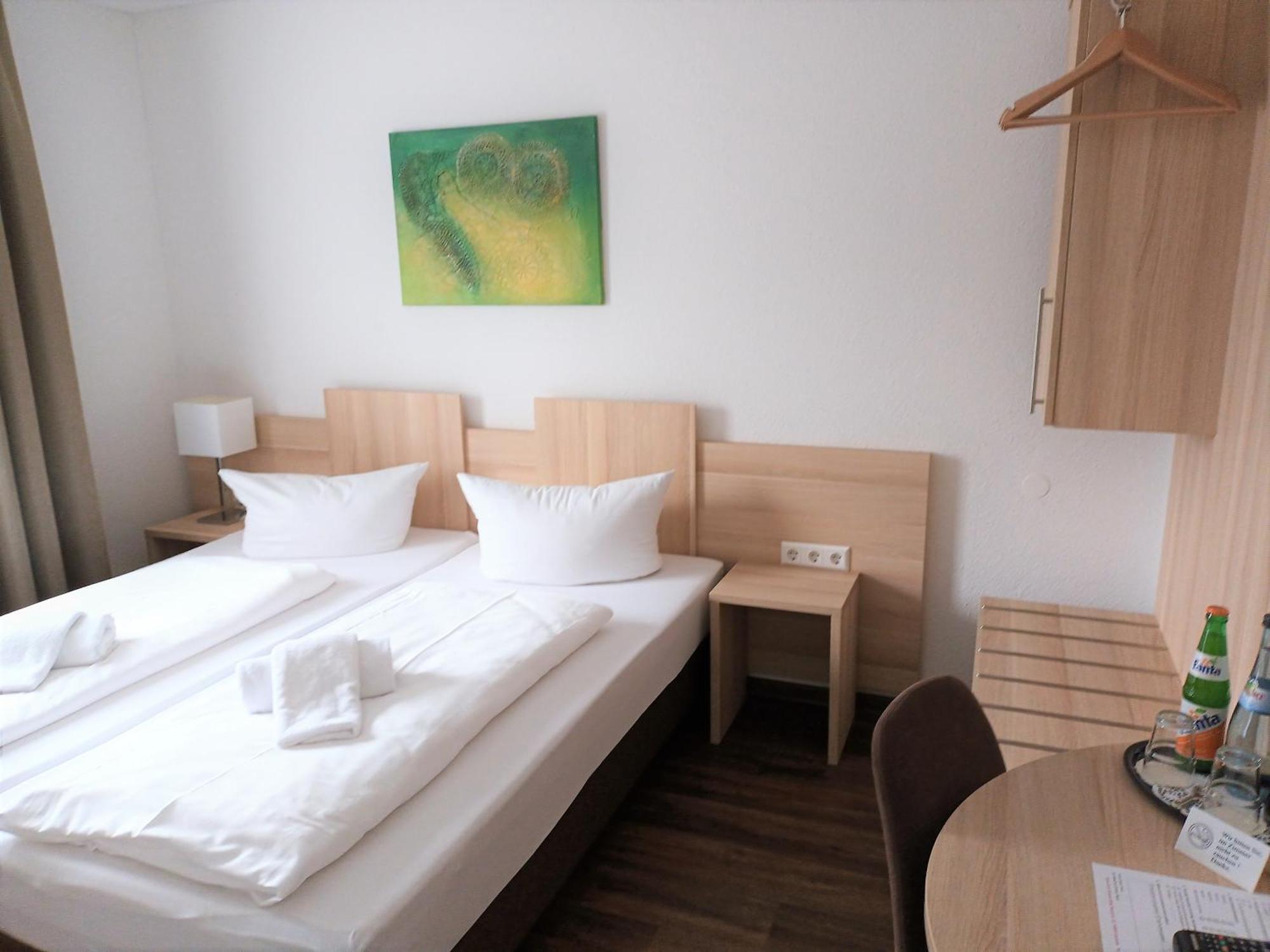 Three-Bedroom Apartment,1396466810:JPEG