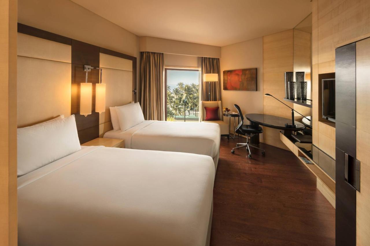 Guest room, 2 Twins, City view (Enjoy 10% off on Food & Soft Beverages and Laundry)