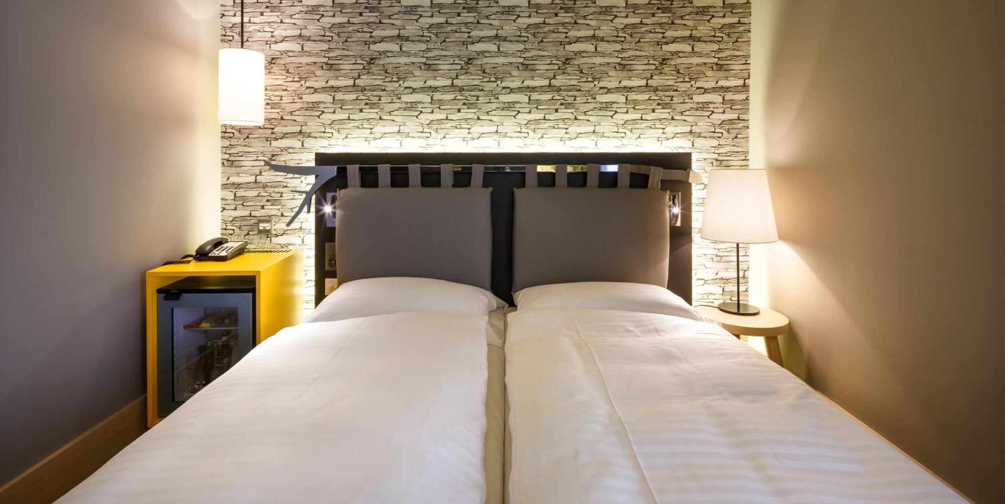 Superior Double or Twin Room,1434216214:JPEG