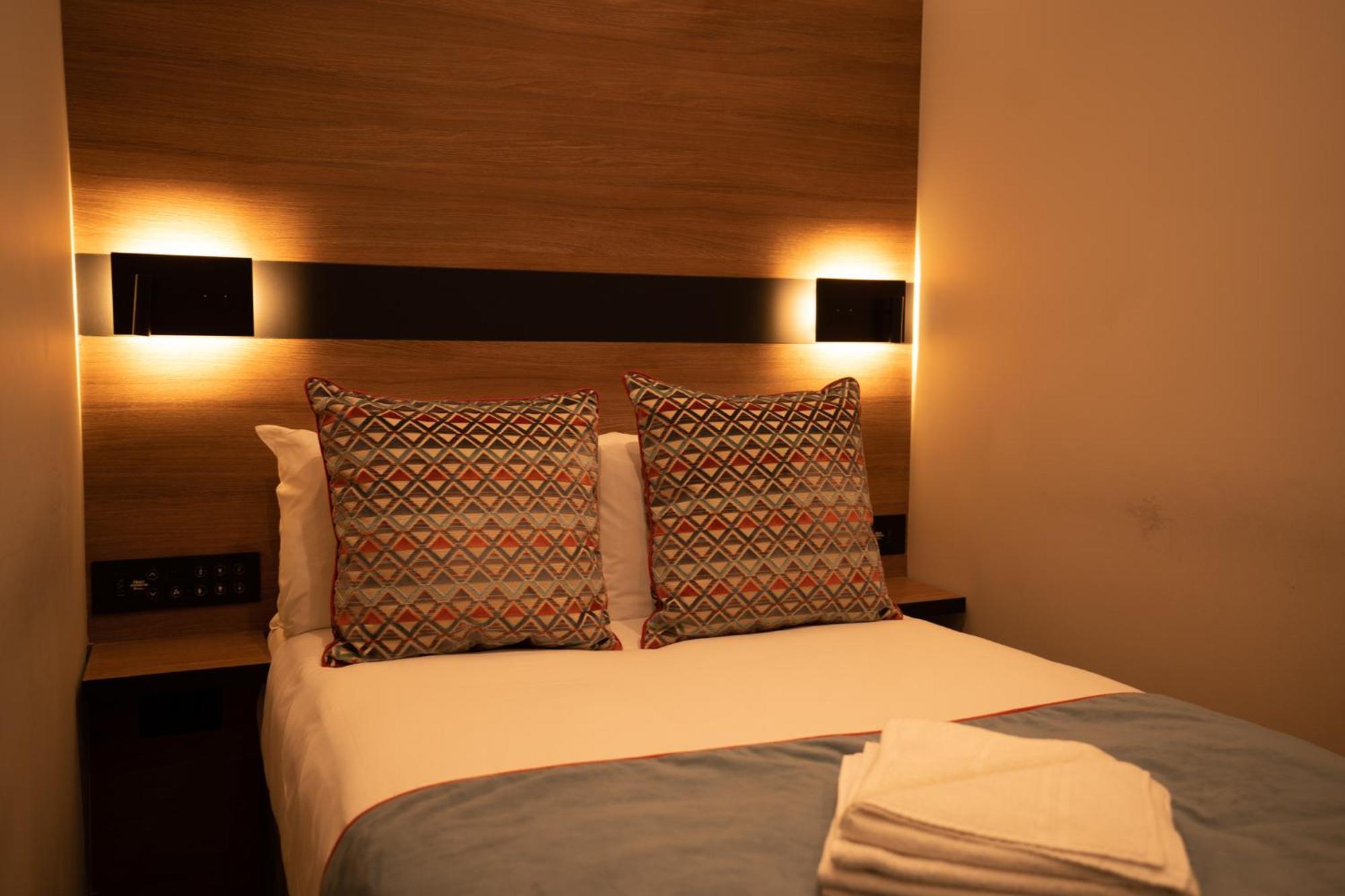 Double Room,1002292164:JPEG