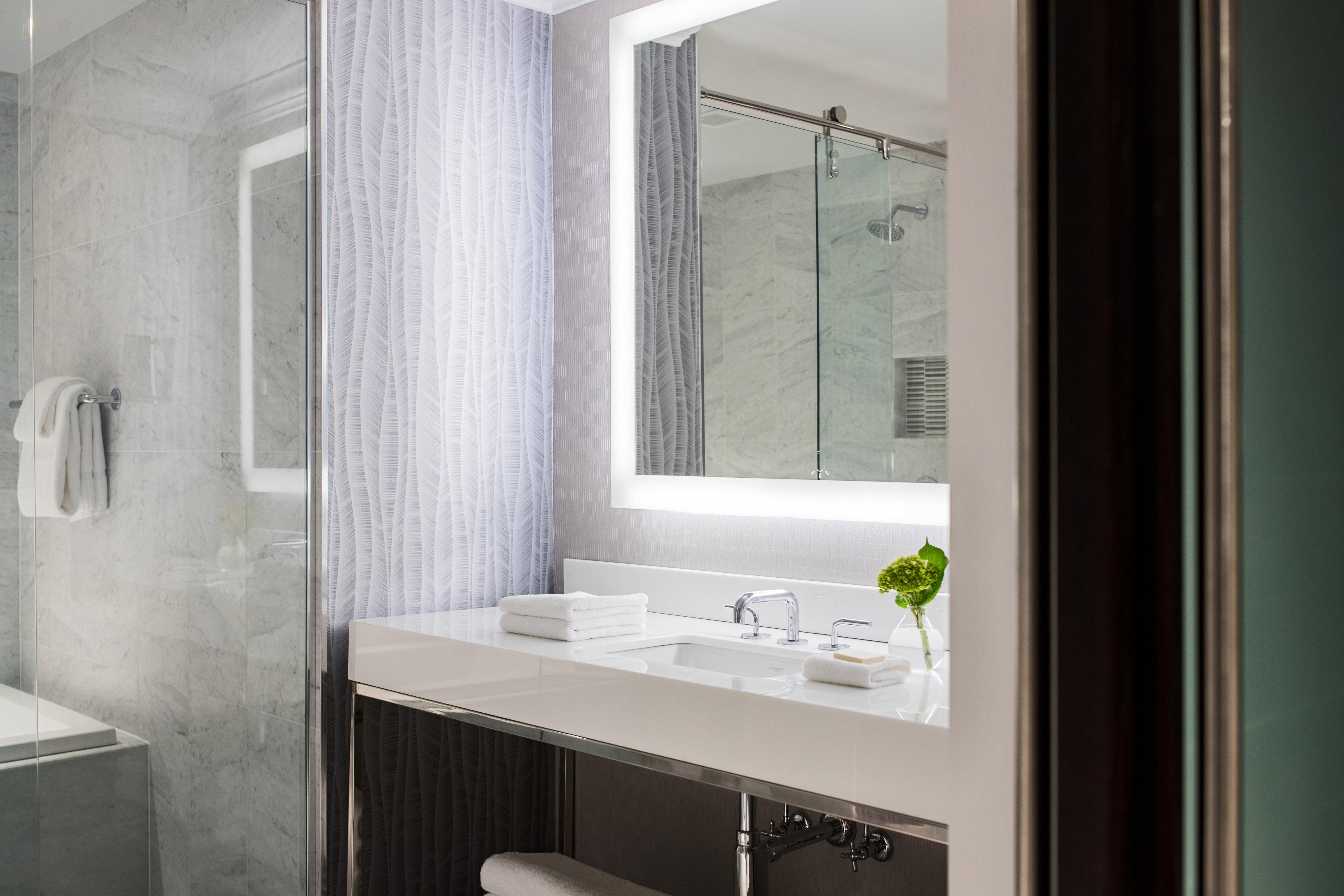 Premium King Room Soaking Tub Shower,1592107194:JPEG