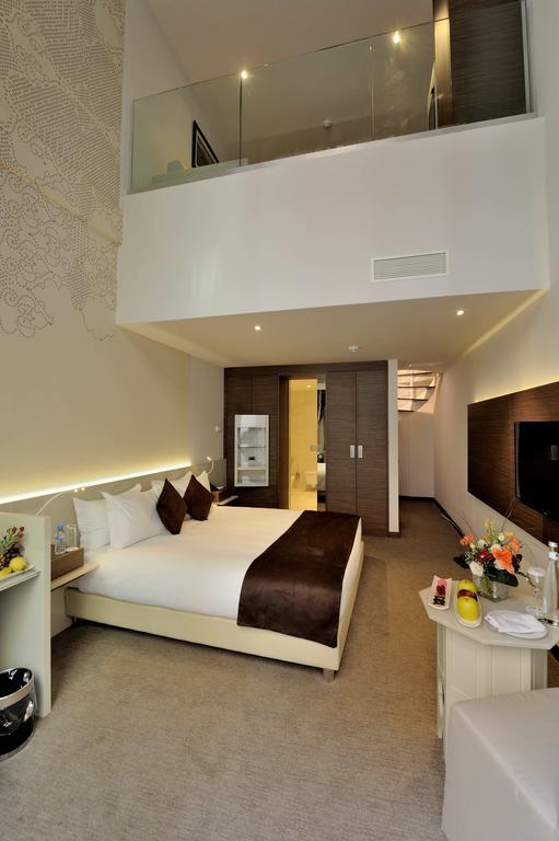 Family Duplex, King Size Bed,396501507:JPEG