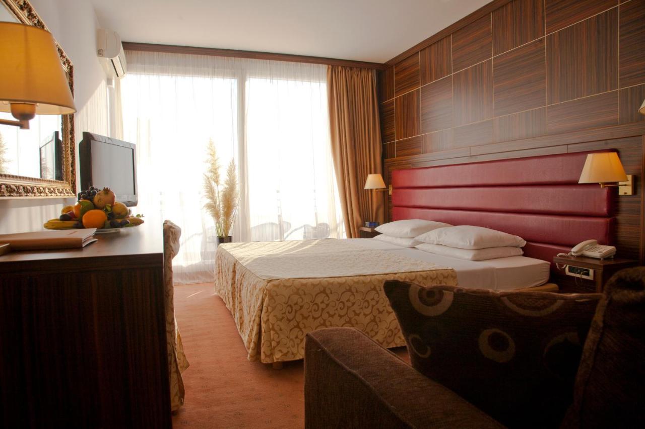 Double or Twin Room Balcony,1533007450:JPEG